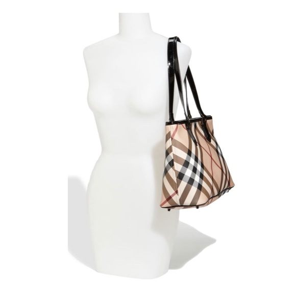 Burberry Nova Check Shopper Tote - Picture 14 of 14